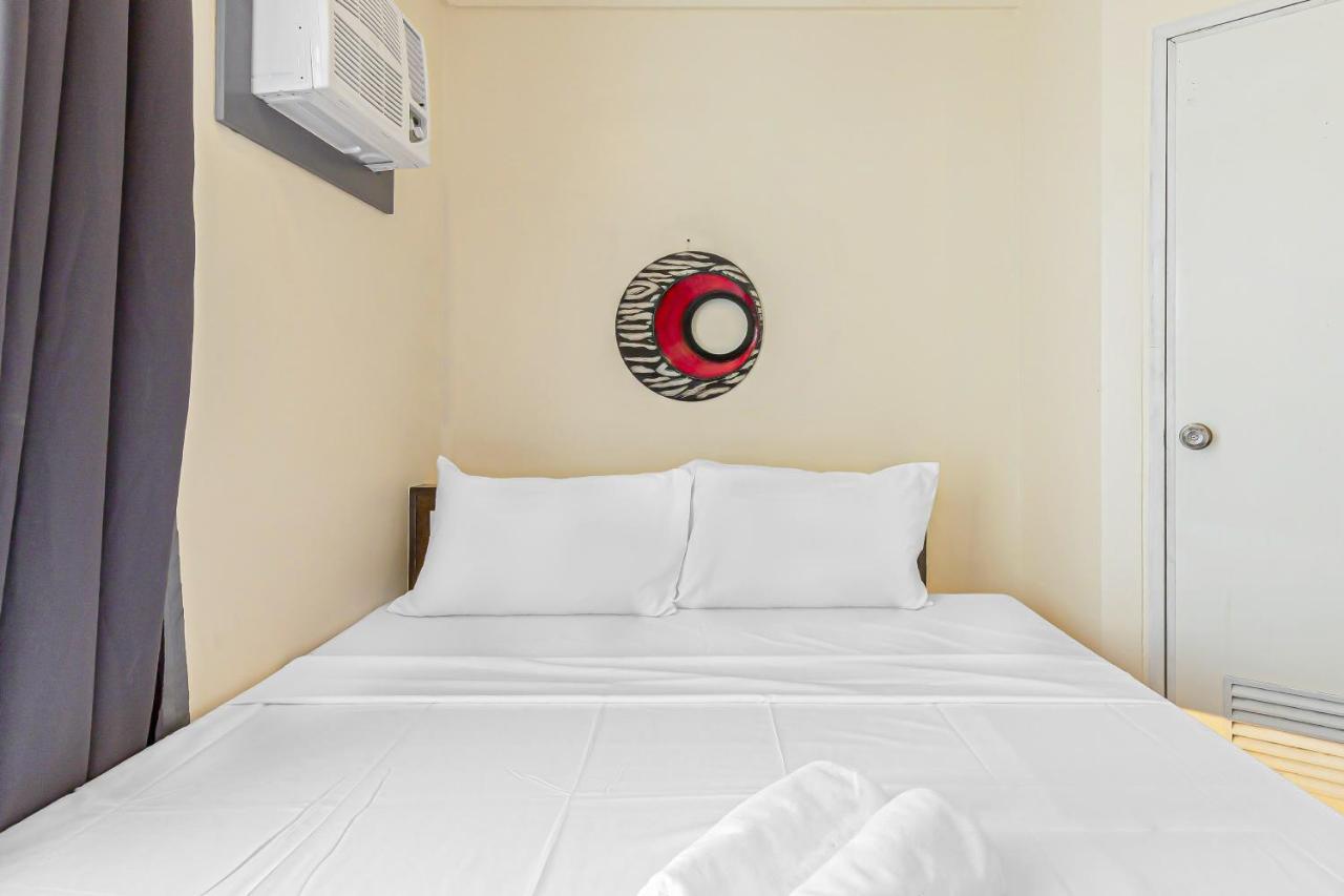 Selah Lofts Hotel Pasay Exterior photo