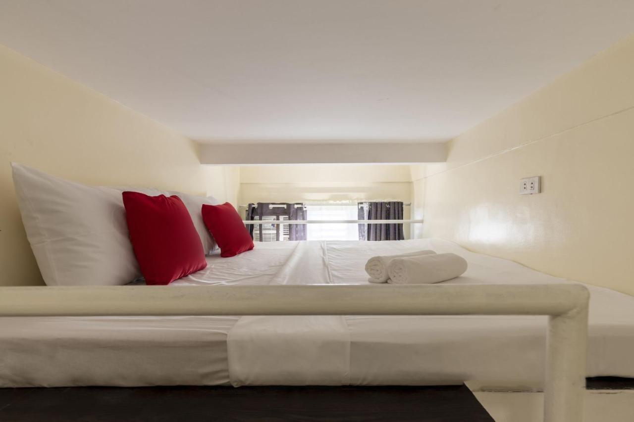 Selah Lofts Hotel Pasay Exterior photo